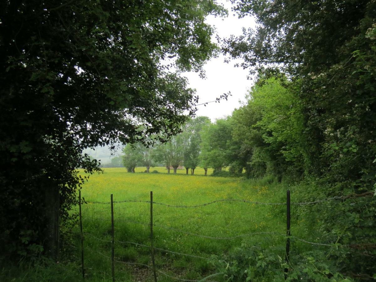 Le Chant Des Fees Notre-Dame-de-Courson Buitenkant foto